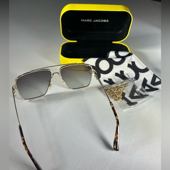 Authentic Marc Jacobs Sunglasses - Picture 2 of 9